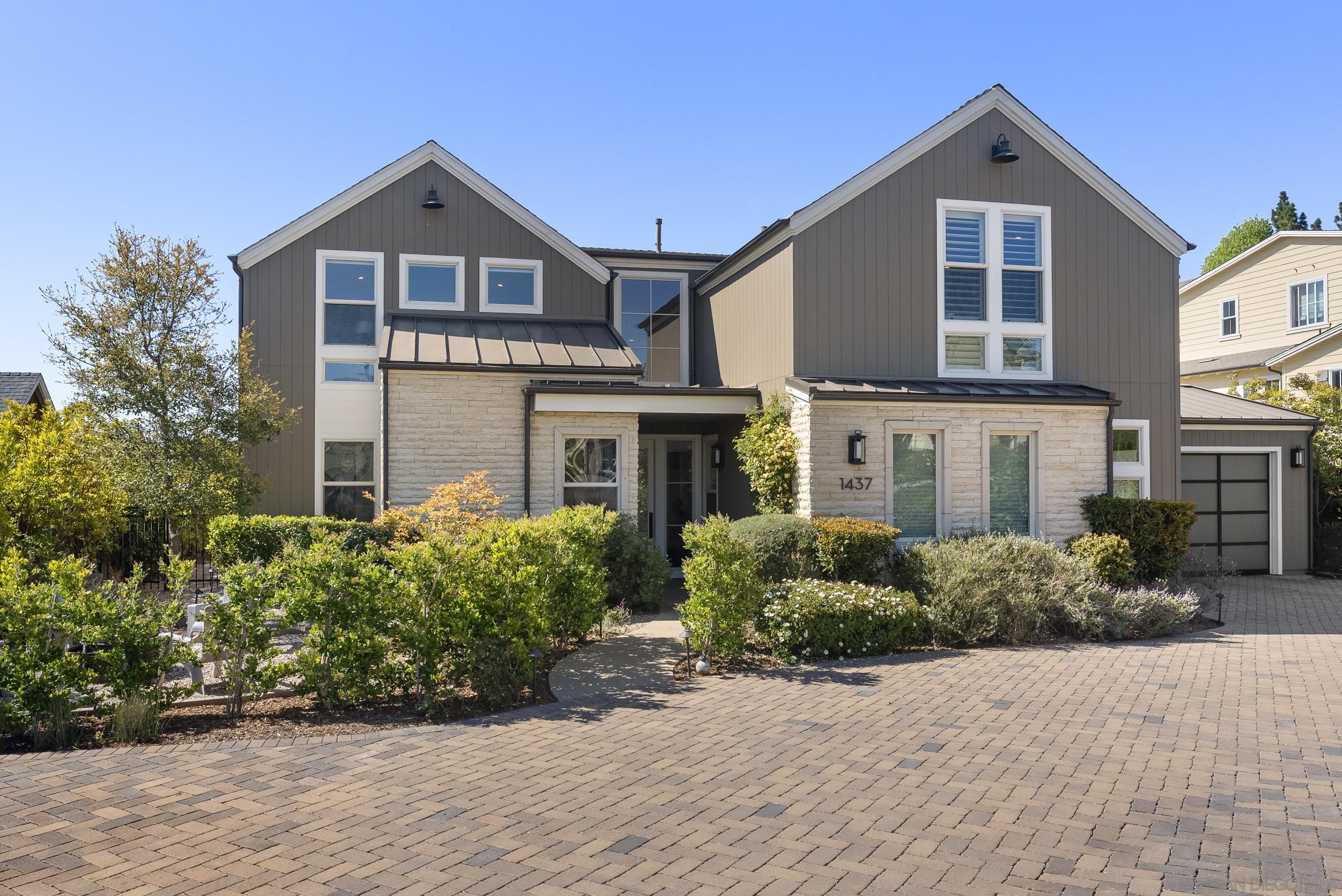 1437 Enclave Ct