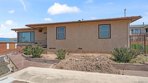 5286  Churchward St San Diego CA 92114