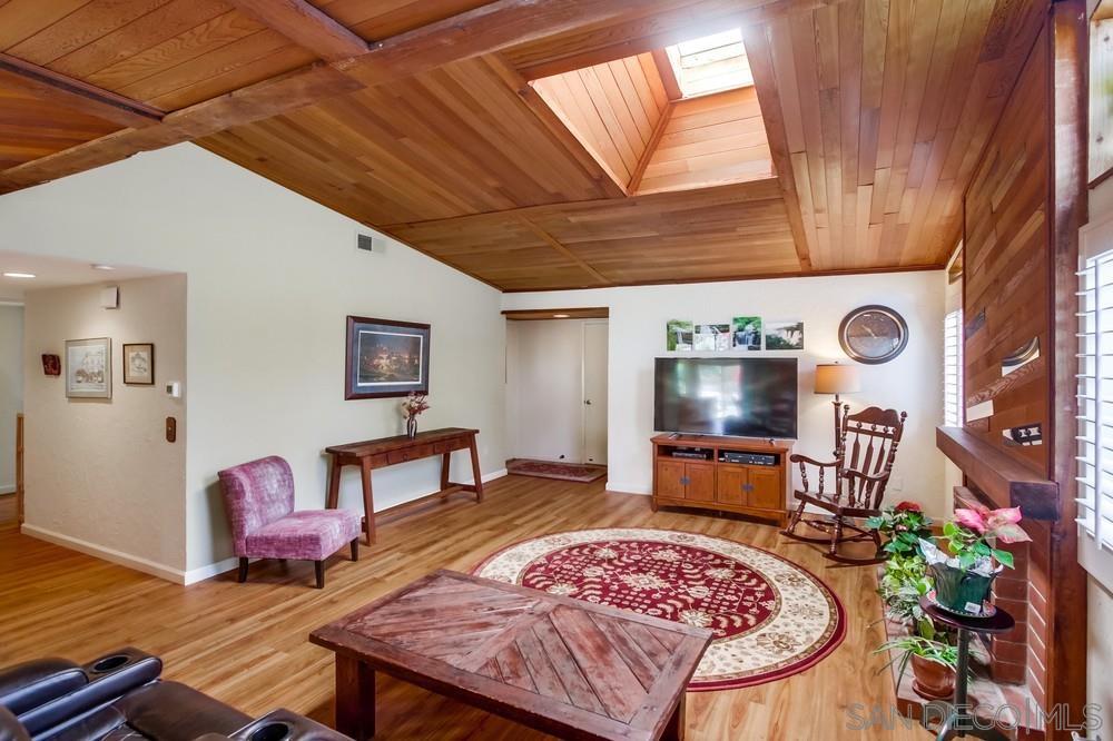 11780 Treeview Pl