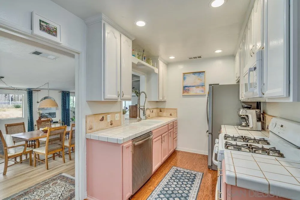 La Mesa, California 91942, United States, 2 Bedrooms Bedrooms, ,1 BathroomBathrooms,Residential,Active,114583