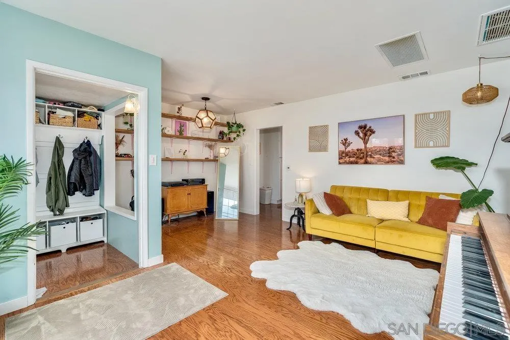 La Mesa, California 91942, United States, 2 Bedrooms Bedrooms, ,1 BathroomBathrooms,Residential,Active,114583