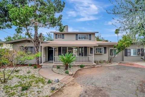 737 Chestnut Street Escondido CA 92025