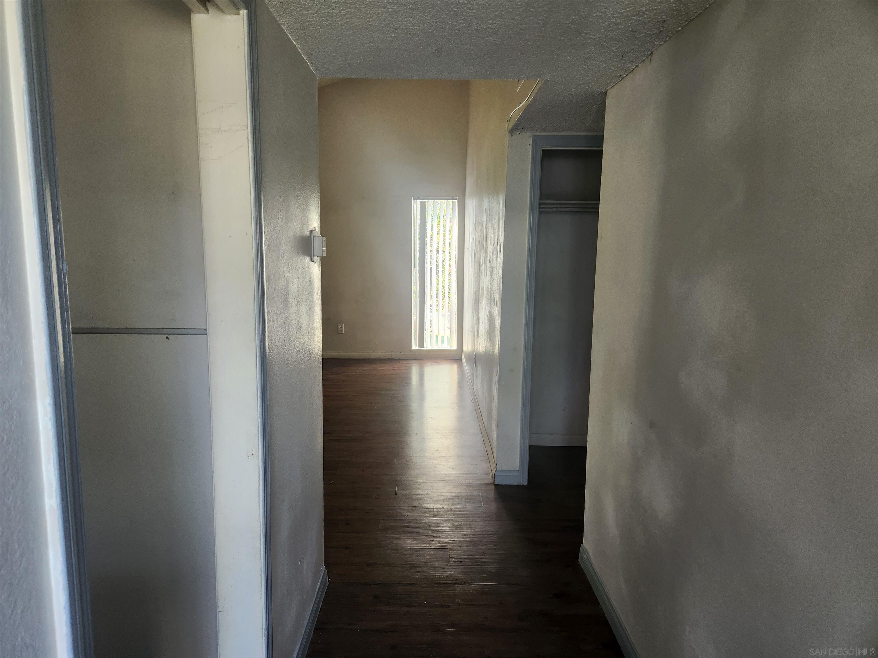 1811 E Grand 120