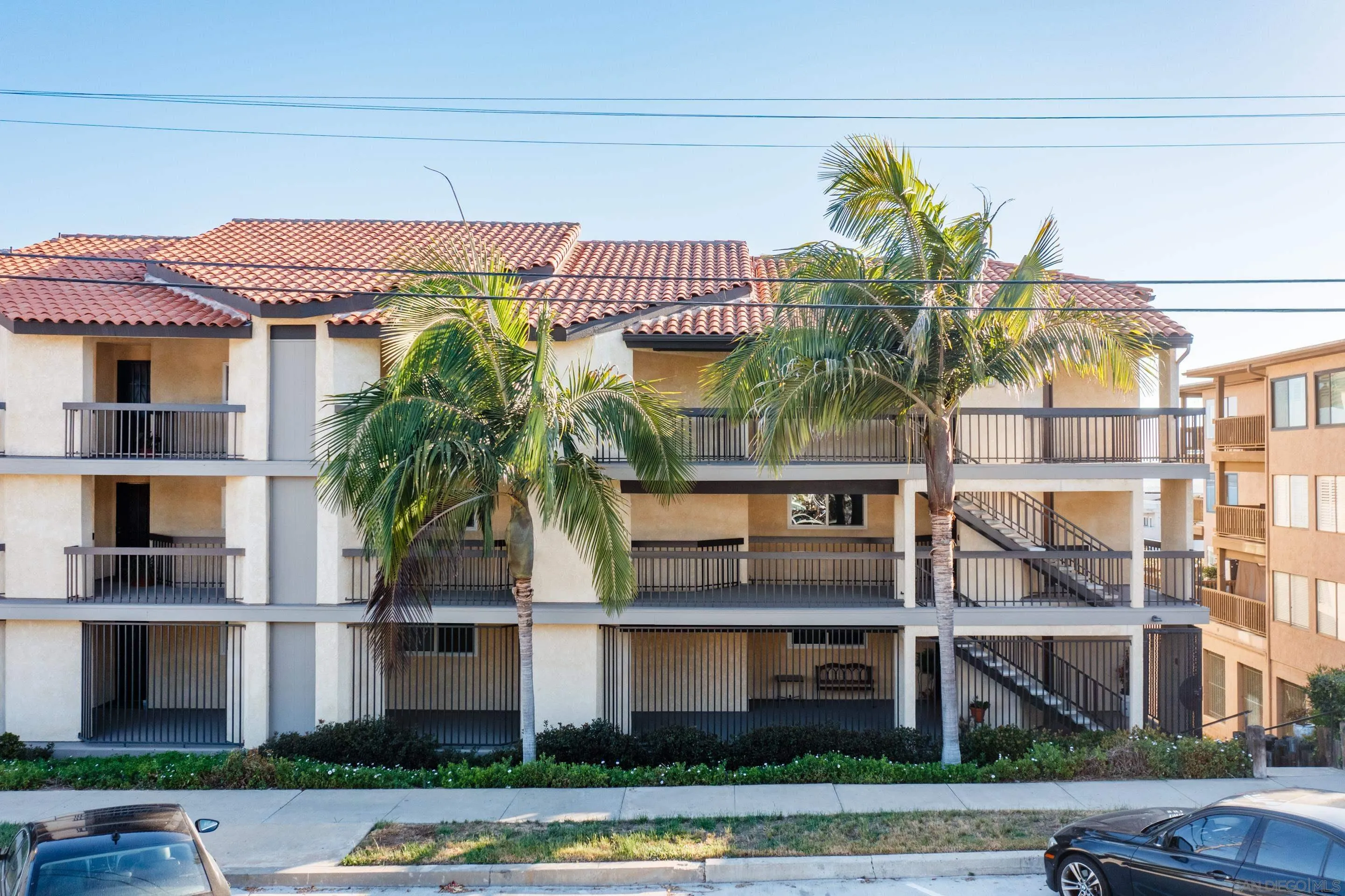 San Diego, California 92103, United States, 2 Bedrooms Bedrooms, ,2 BathroomsBathrooms,Residential,Active,8396