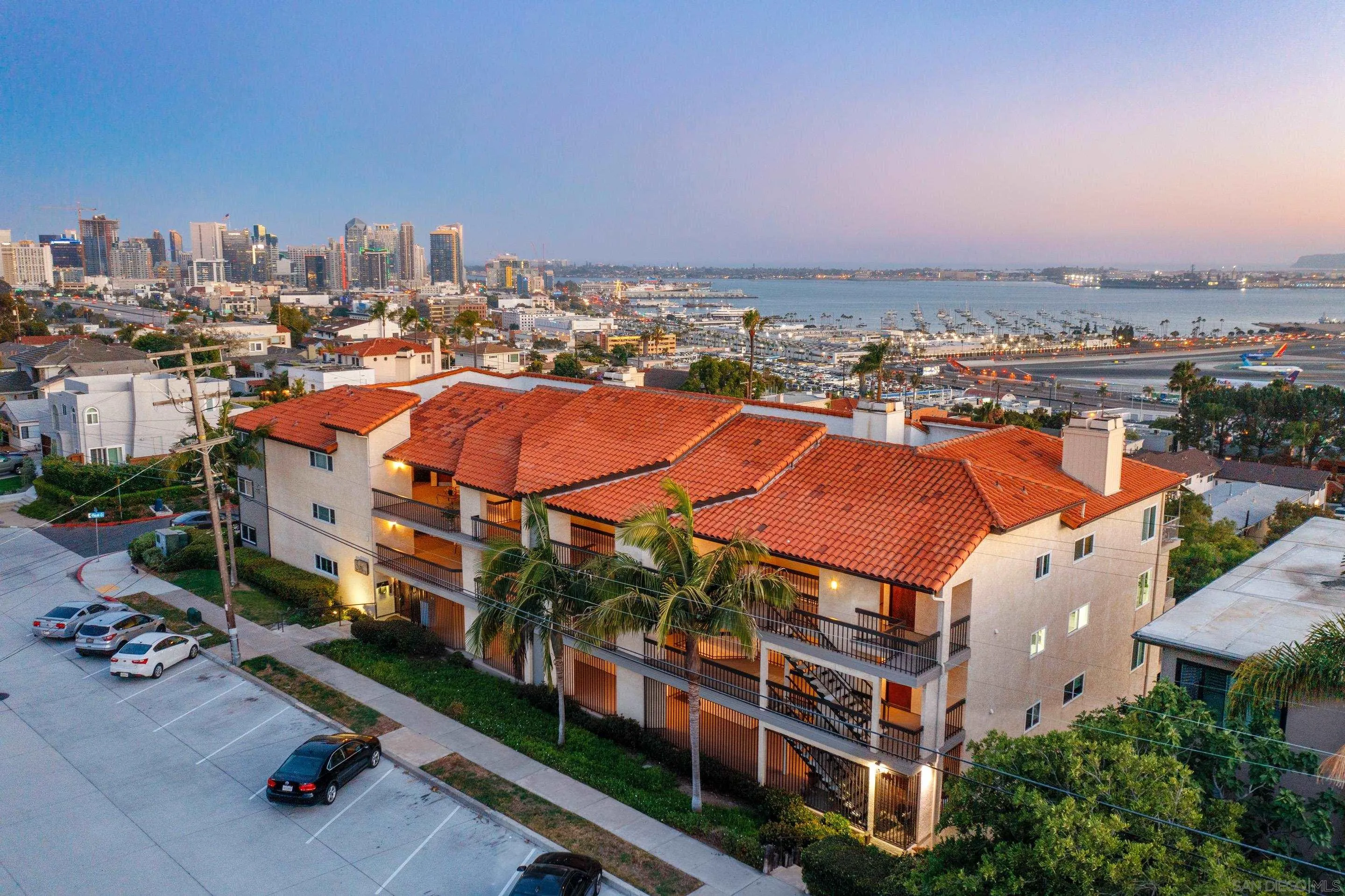 San Diego, California 92103, United States, 2 Bedrooms Bedrooms, ,2 BathroomsBathrooms,Residential,Active,8396