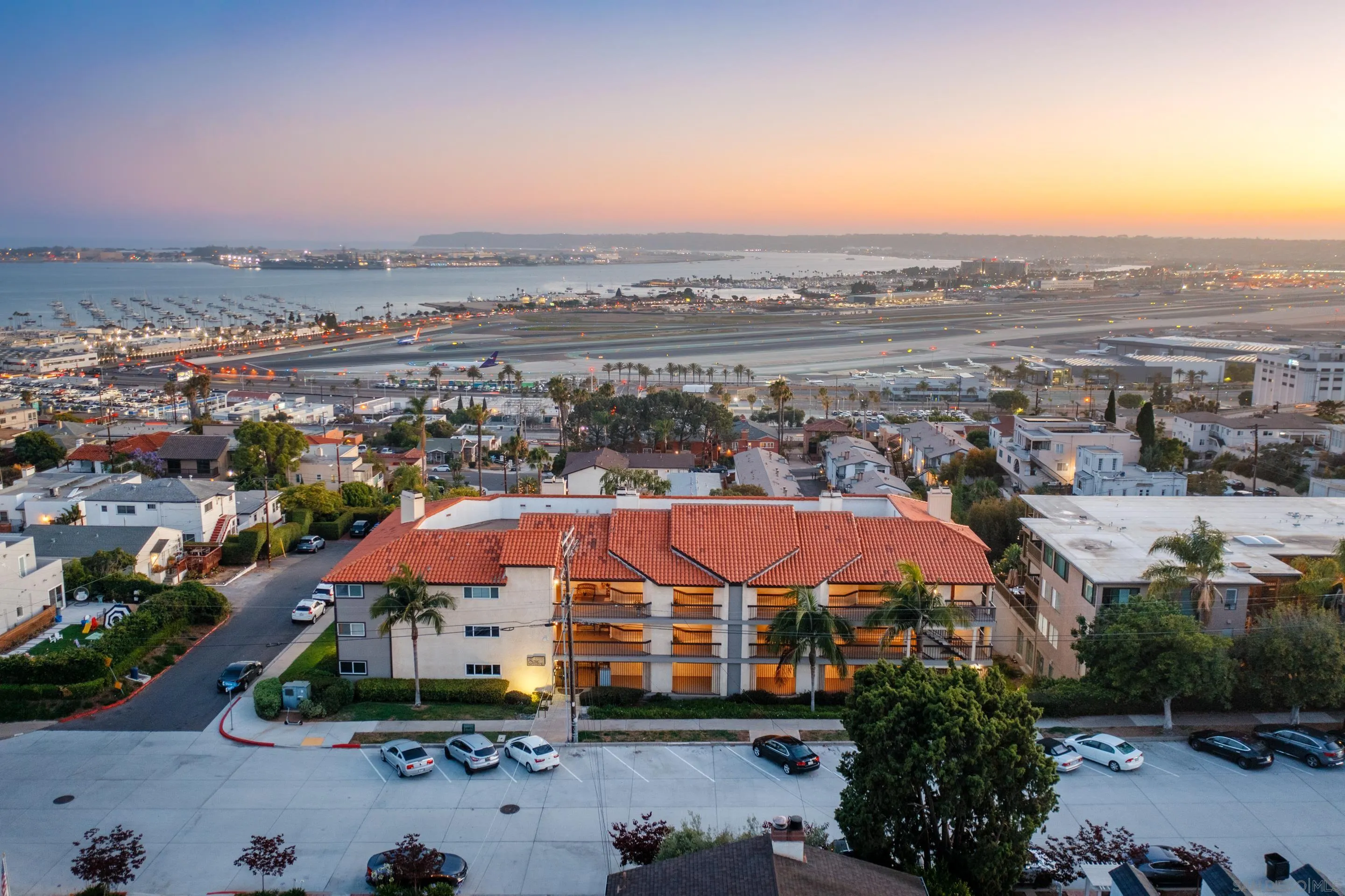 San Diego, California 92103, United States, 2 Bedrooms Bedrooms, ,2 BathroomsBathrooms,Residential,Active,8396