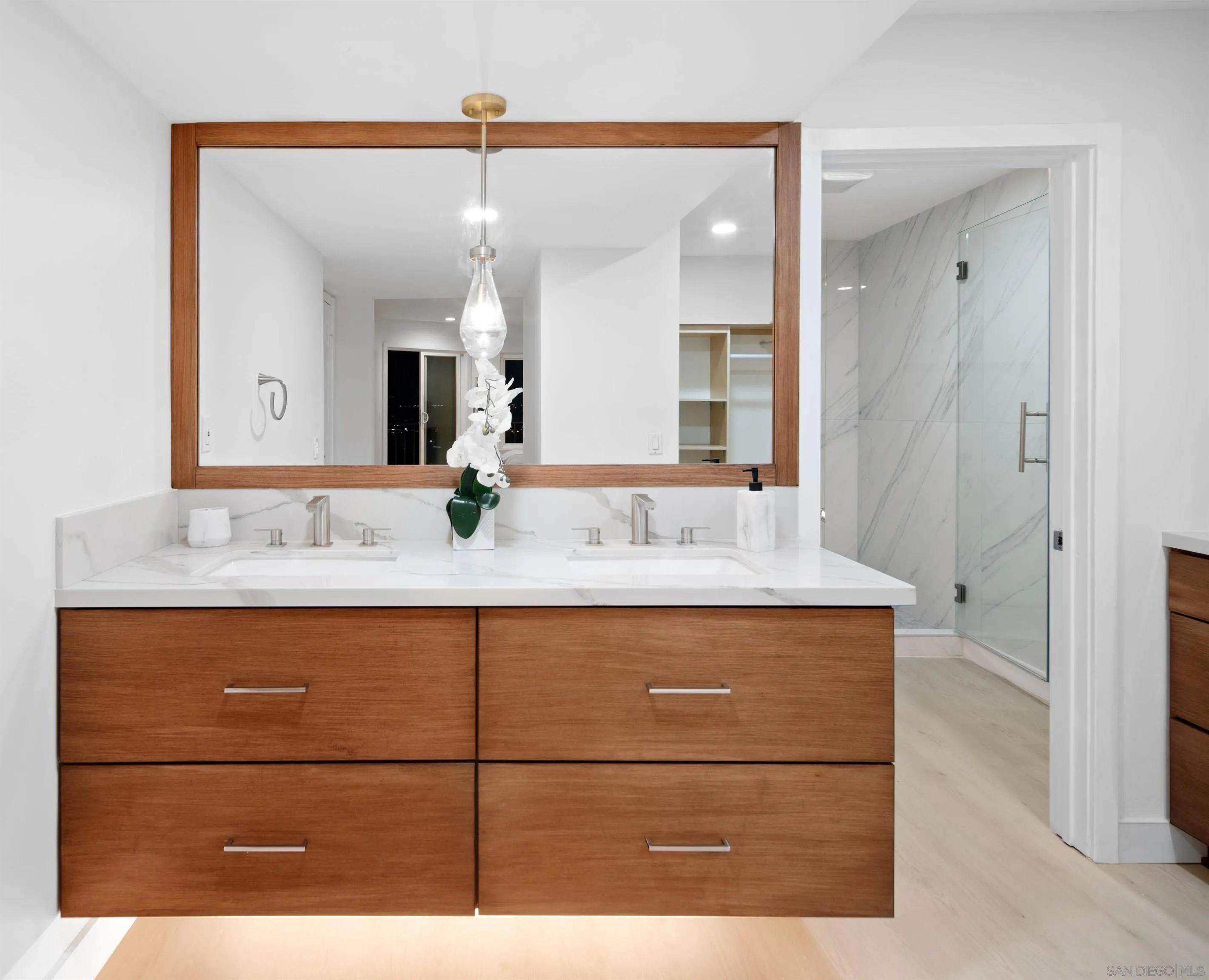 San Diego, California 92103, United States, 2 Bedrooms Bedrooms, ,2 BathroomsBathrooms,Residential,Active,8396