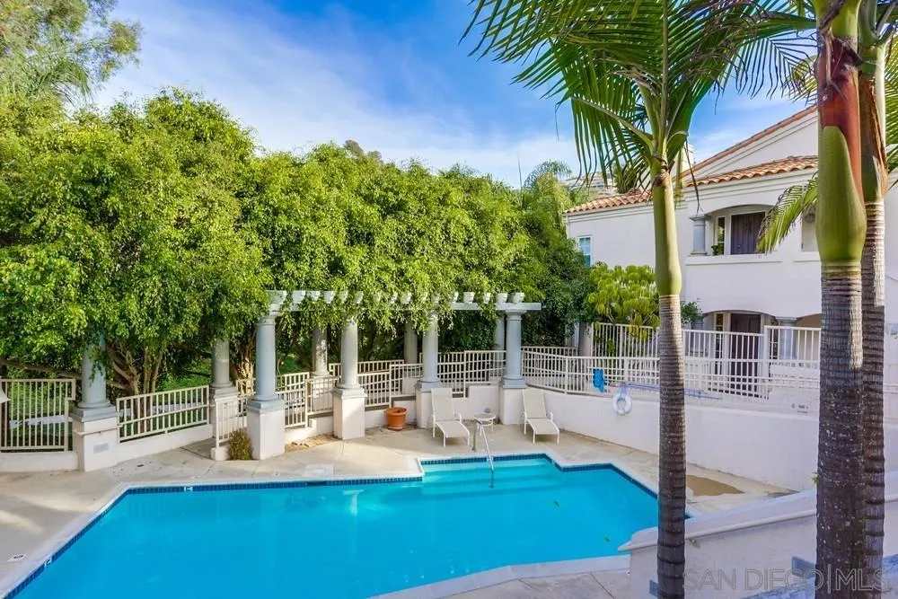 La Jolla, California 92037, United States, 3 Bedrooms Bedrooms, ,3 BathroomsBathrooms,Residential,Active,162290