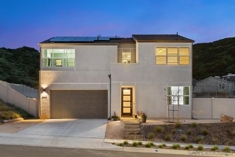 35505  Orchard Trails Fallbrook CA 92028