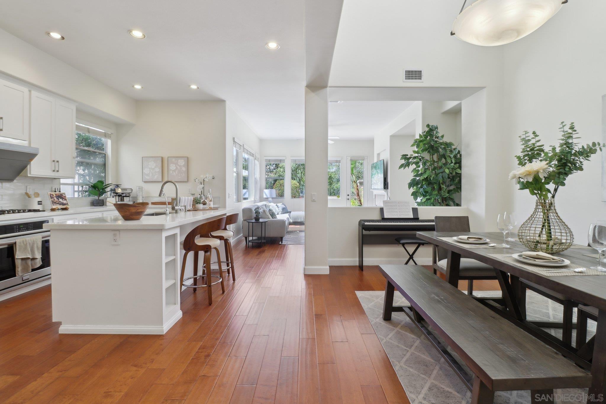 11856 Miro Circle
