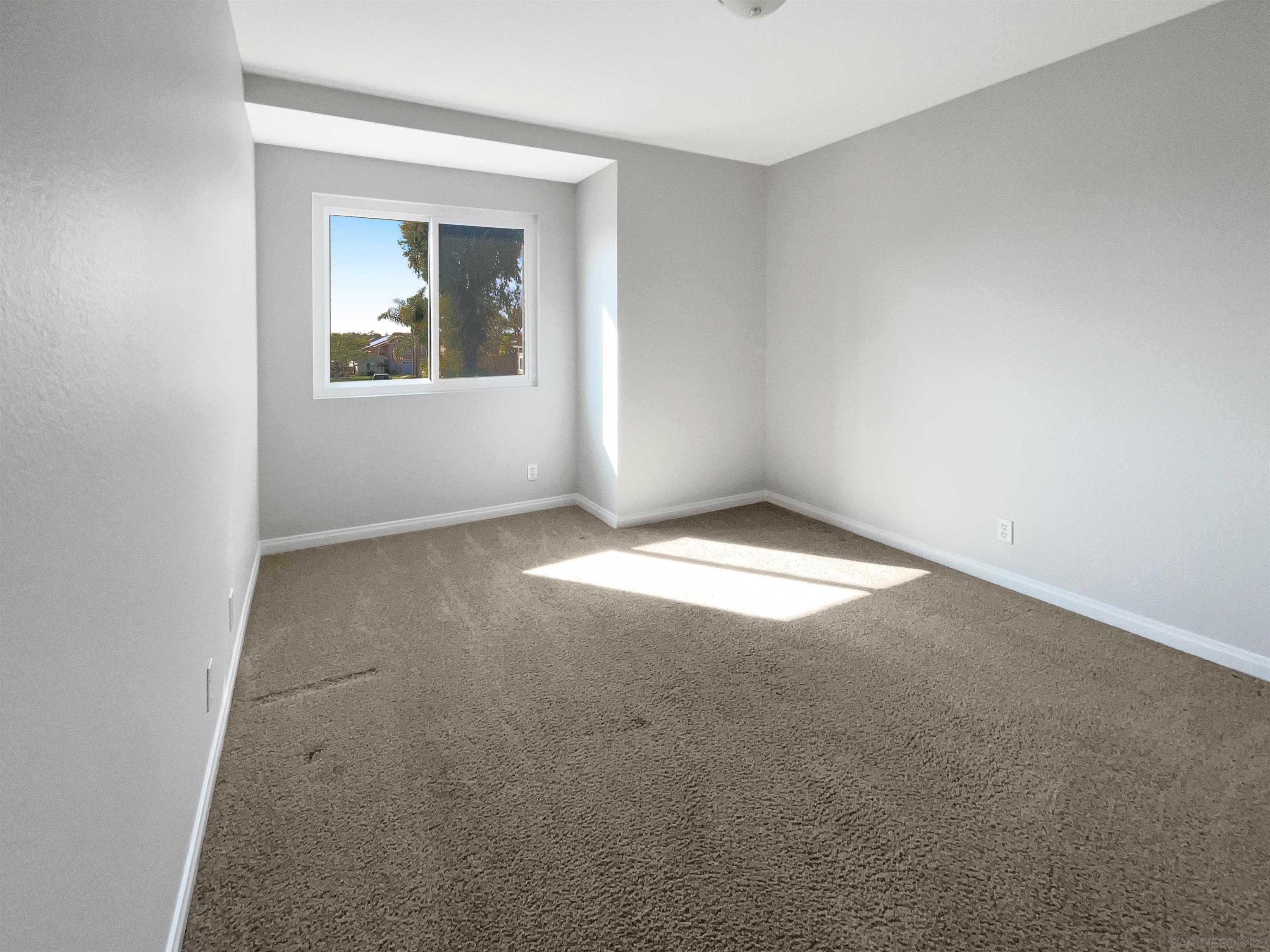 13121 Ireland Ln