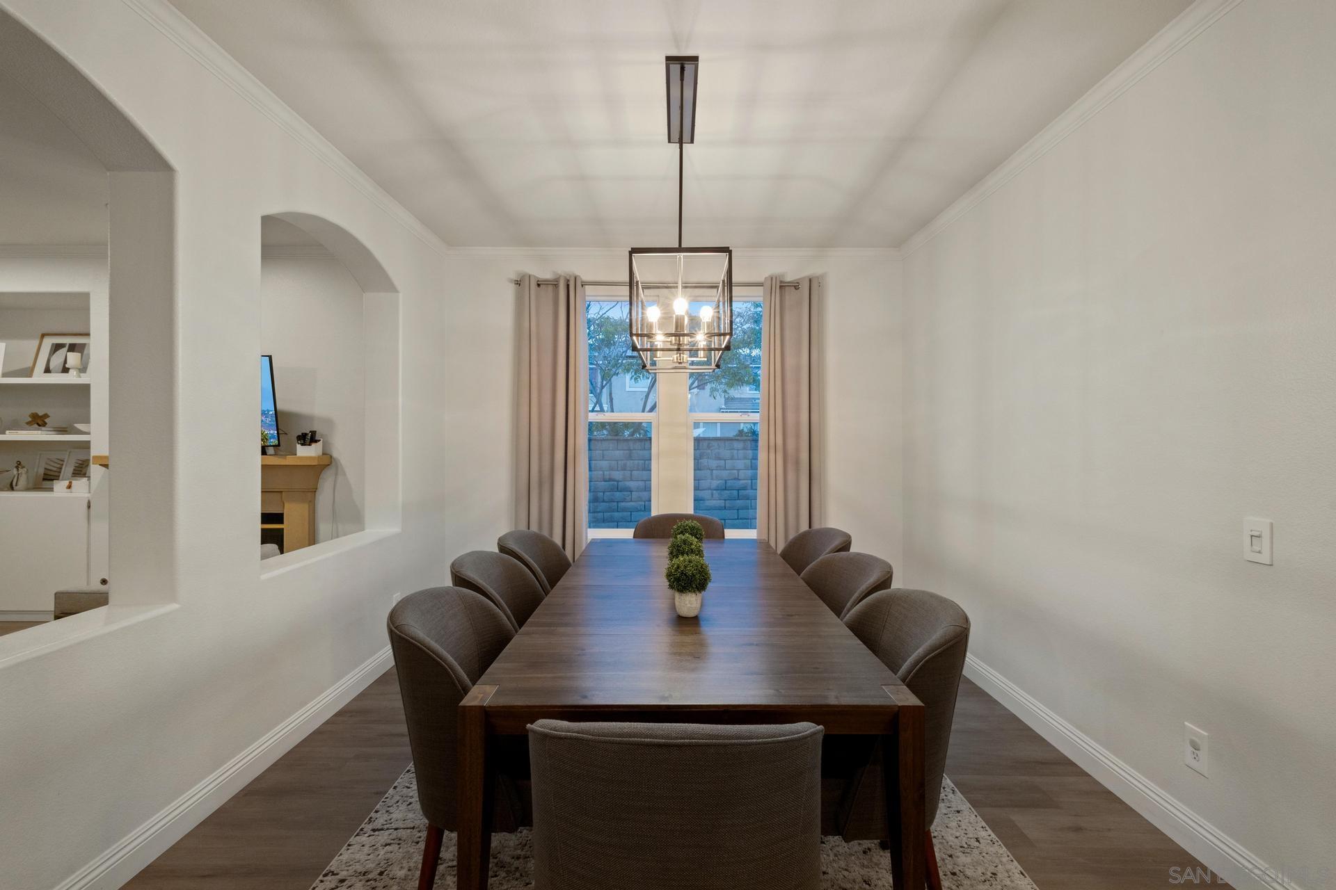 360 Circulo Coronado