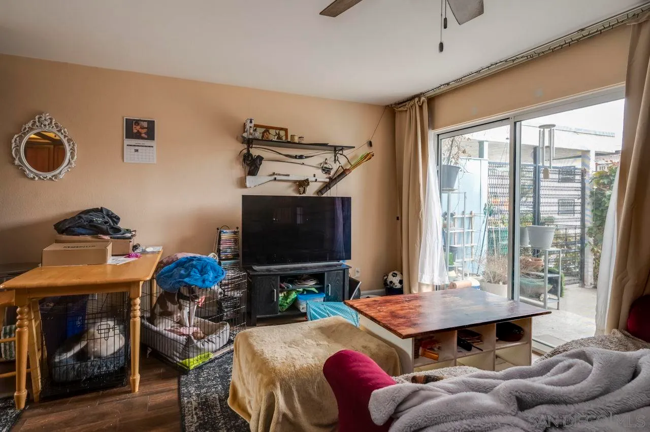 San Diego, California 92101, United States, 2 Bedrooms Bedrooms, ,2 BathroomsBathrooms,Residential,Active,80175