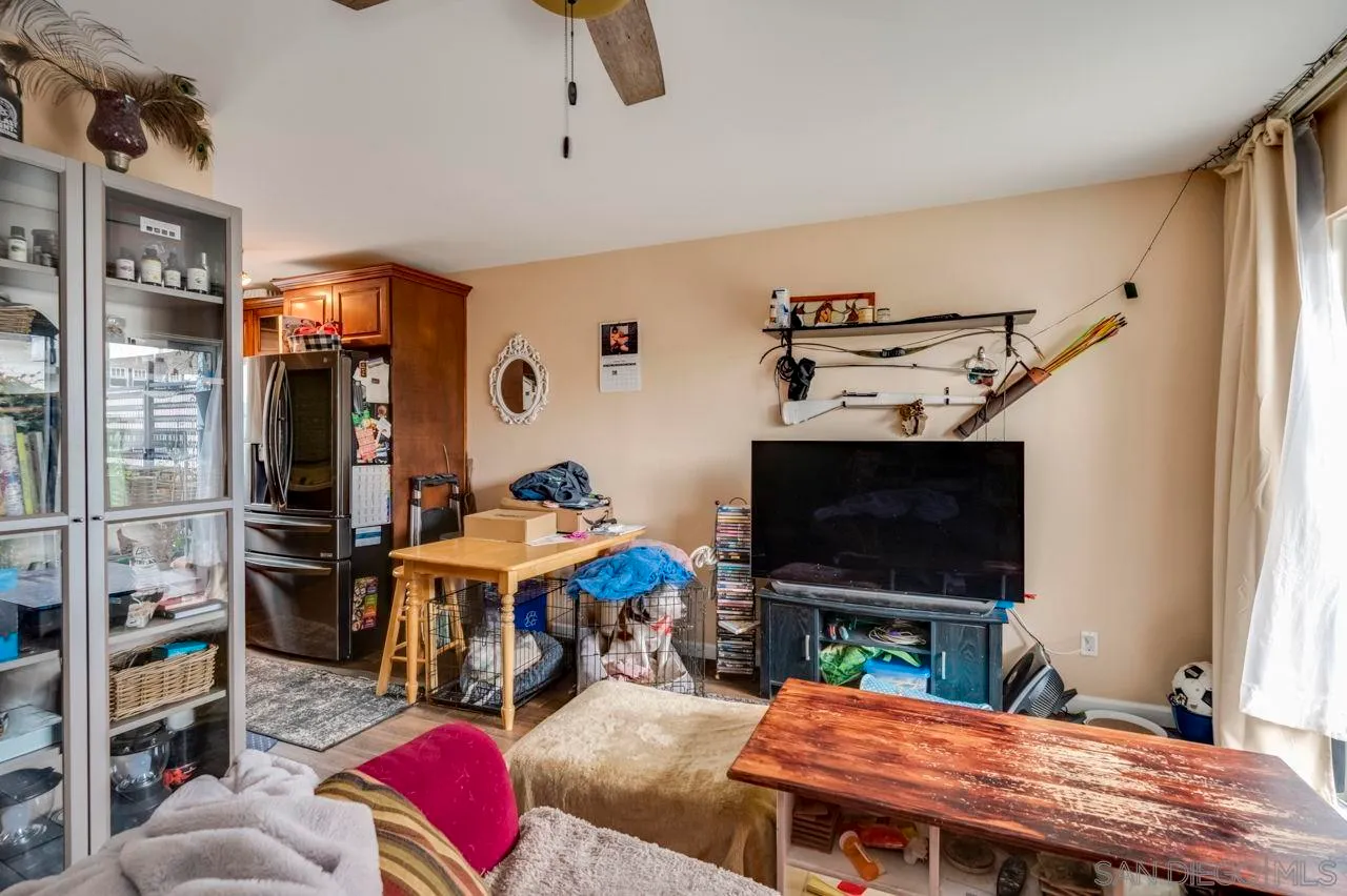 San Diego, California 92101, United States, 2 Bedrooms Bedrooms, ,2 BathroomsBathrooms,Residential,Active,80175