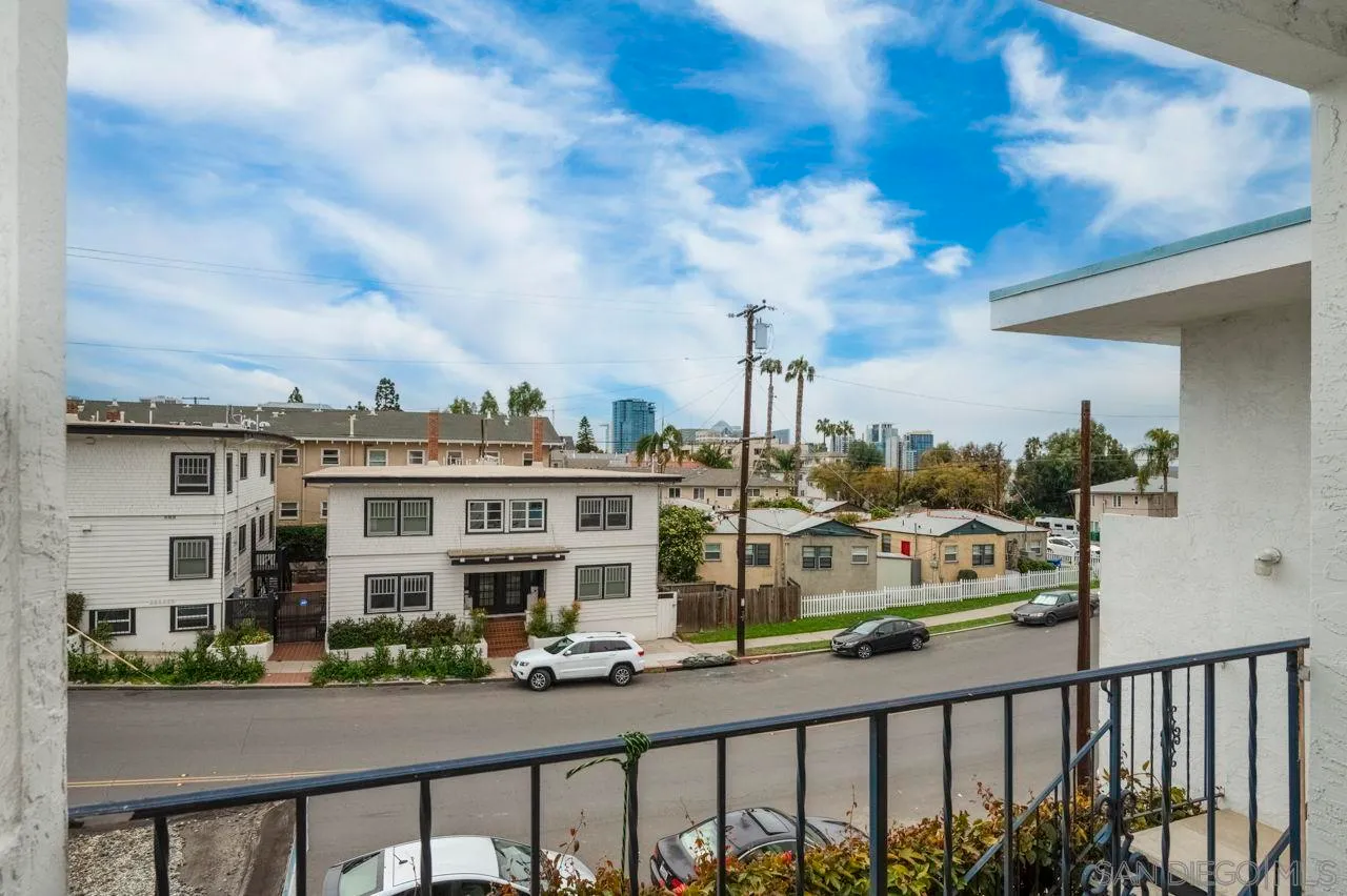 San Diego, California 92101, United States, 2 Bedrooms Bedrooms, ,2 BathroomsBathrooms,Residential,Active,80175