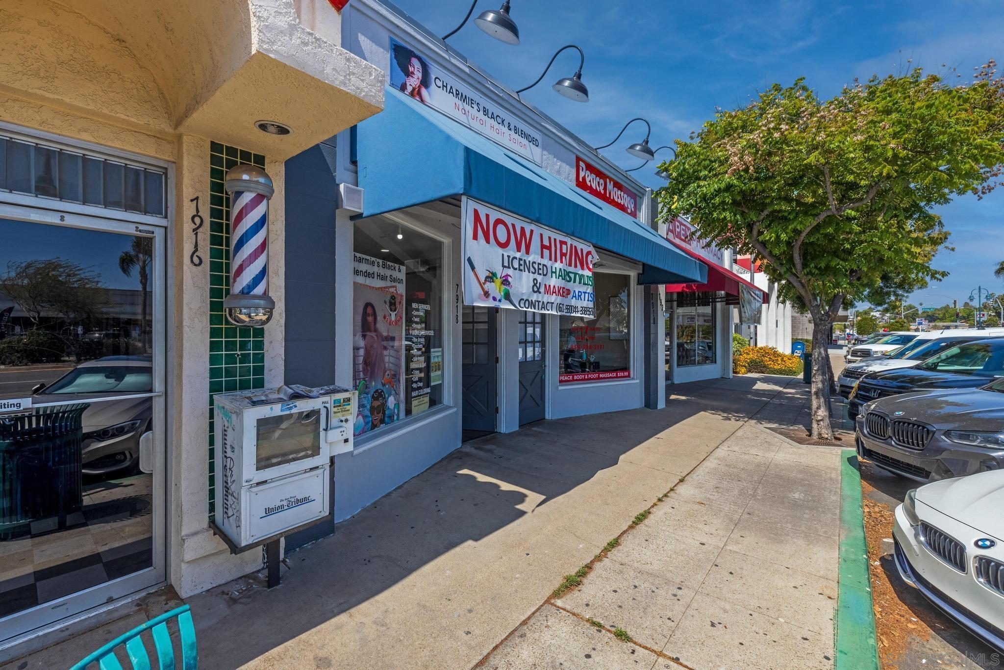 7918 Broadway