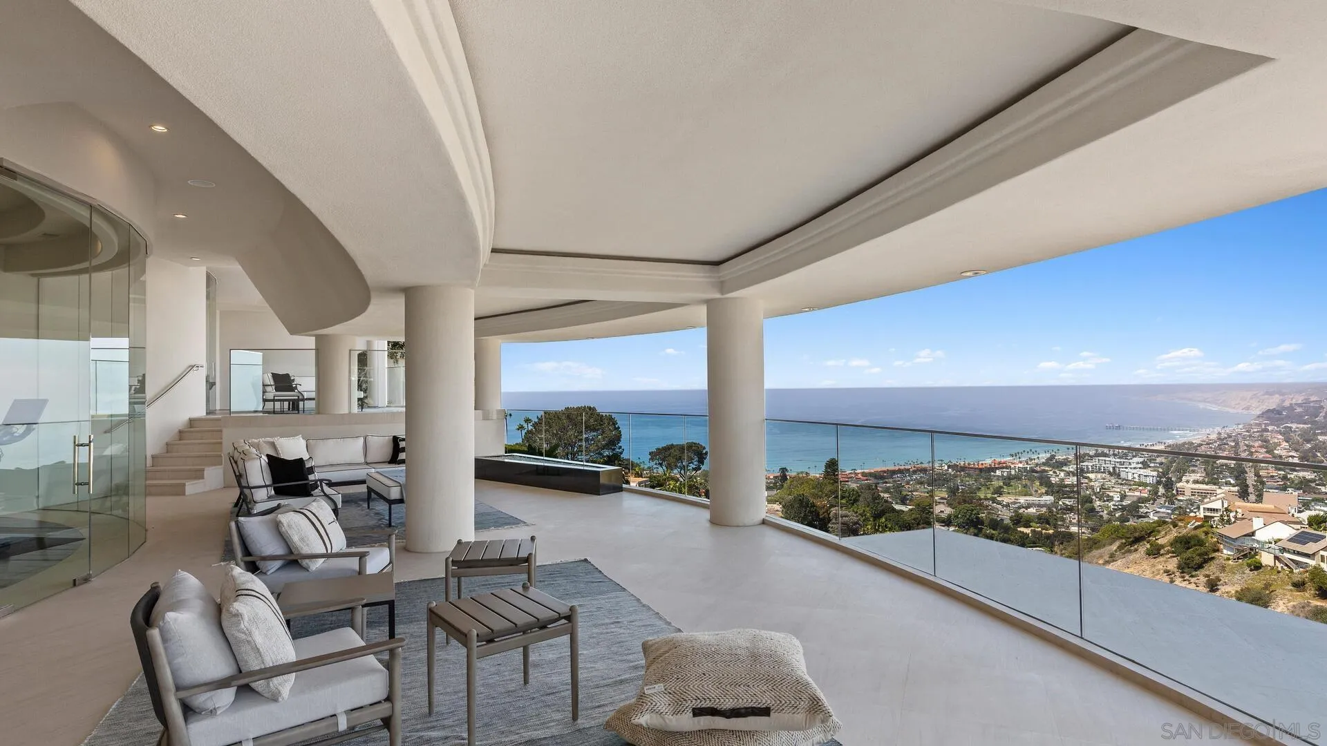 La Jolla, California 92037, United States, 5 Bedrooms Bedrooms, ,6 BathroomsBathrooms,Residential,Active,125633