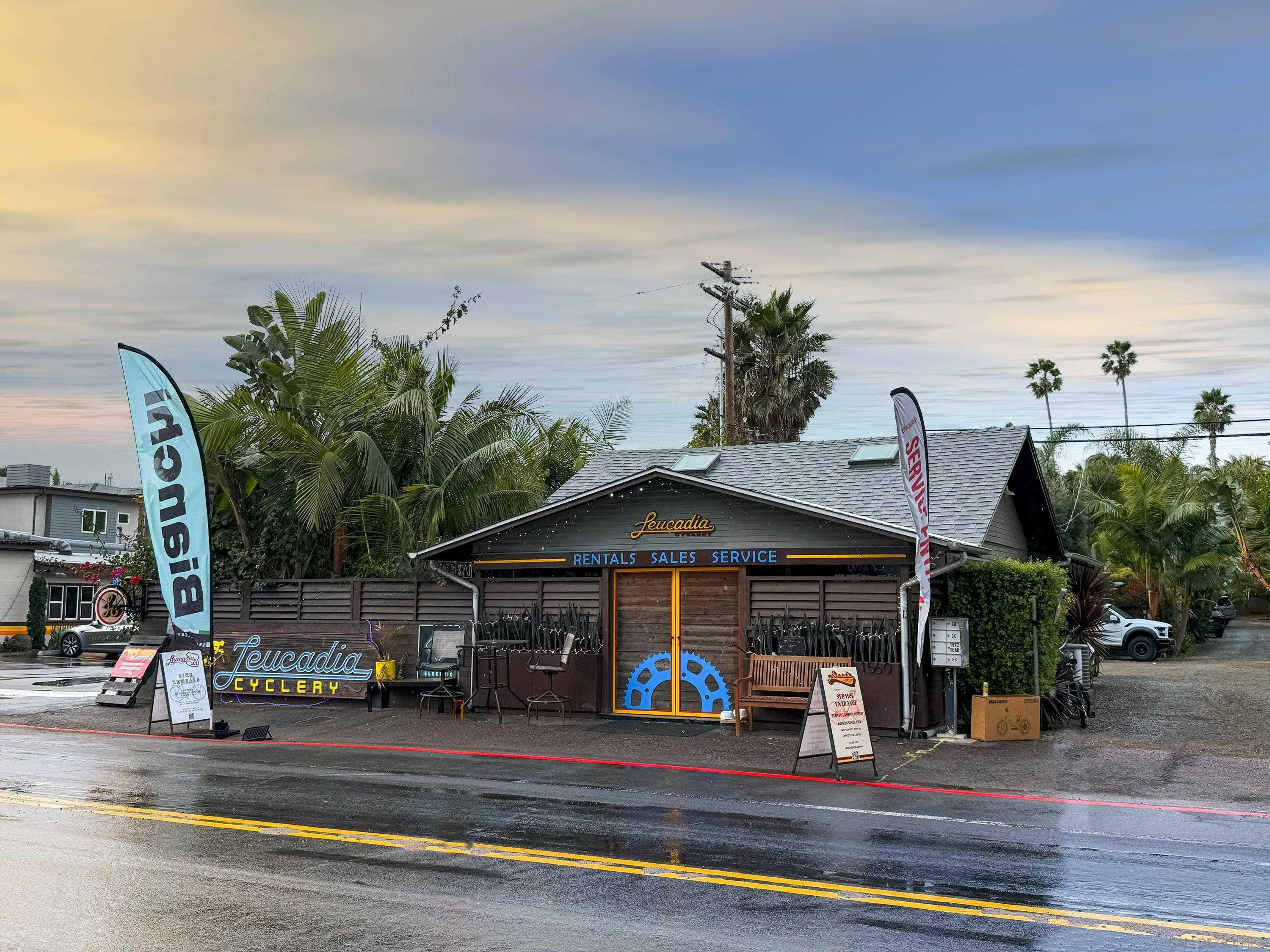 1560 N Coast Hwy 101

                                                                             Encinitas                                

                                    , CA - $4,950,000