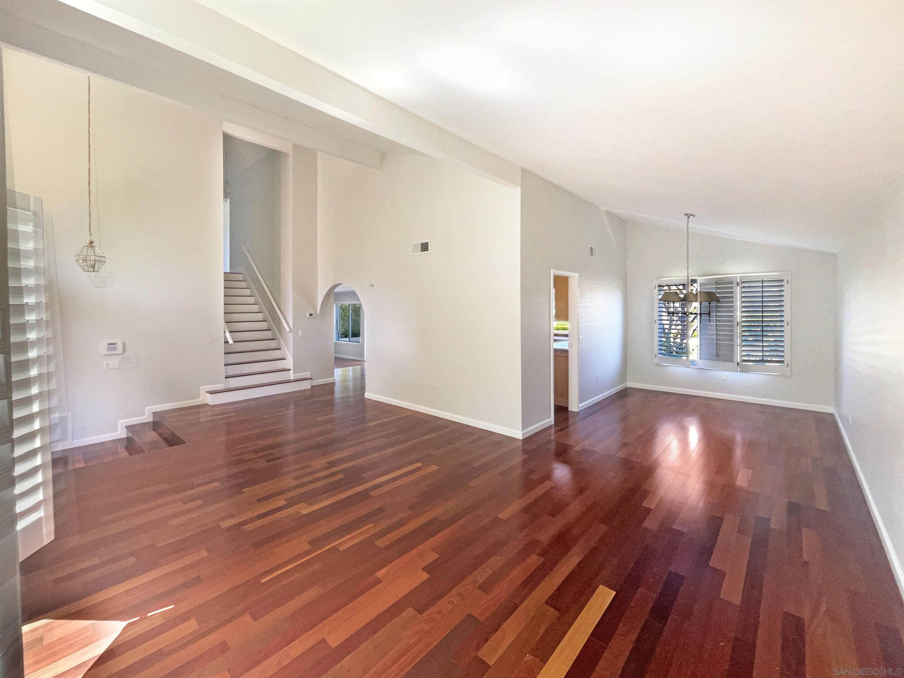 2644 La Costa Ave