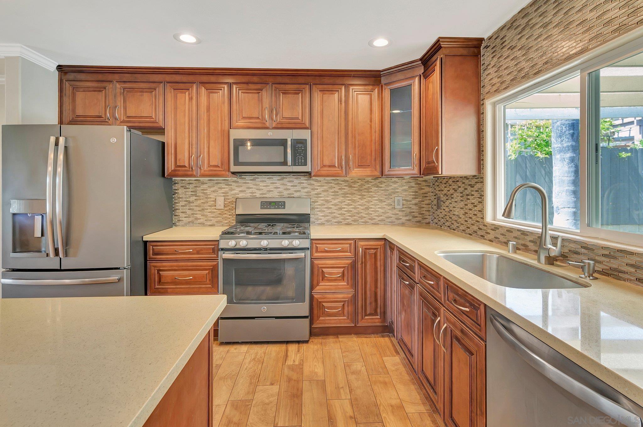 13401  Whitewater Dr
