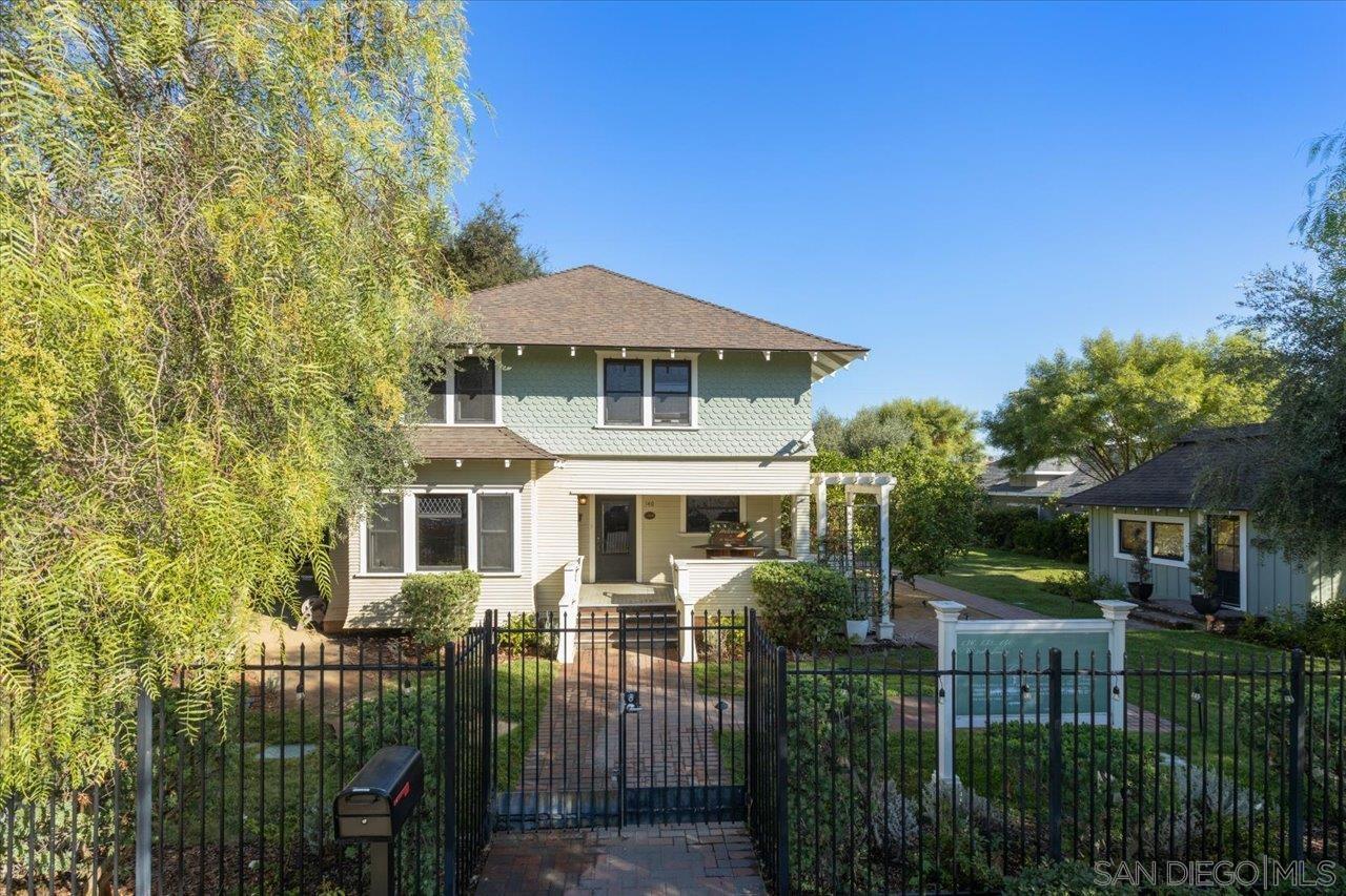 136-38-40 W 3rd Ave