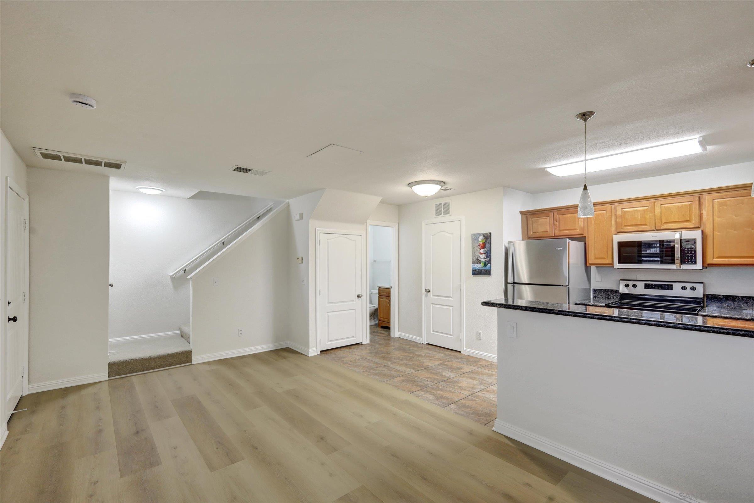 219 Westlake Dr 219-3