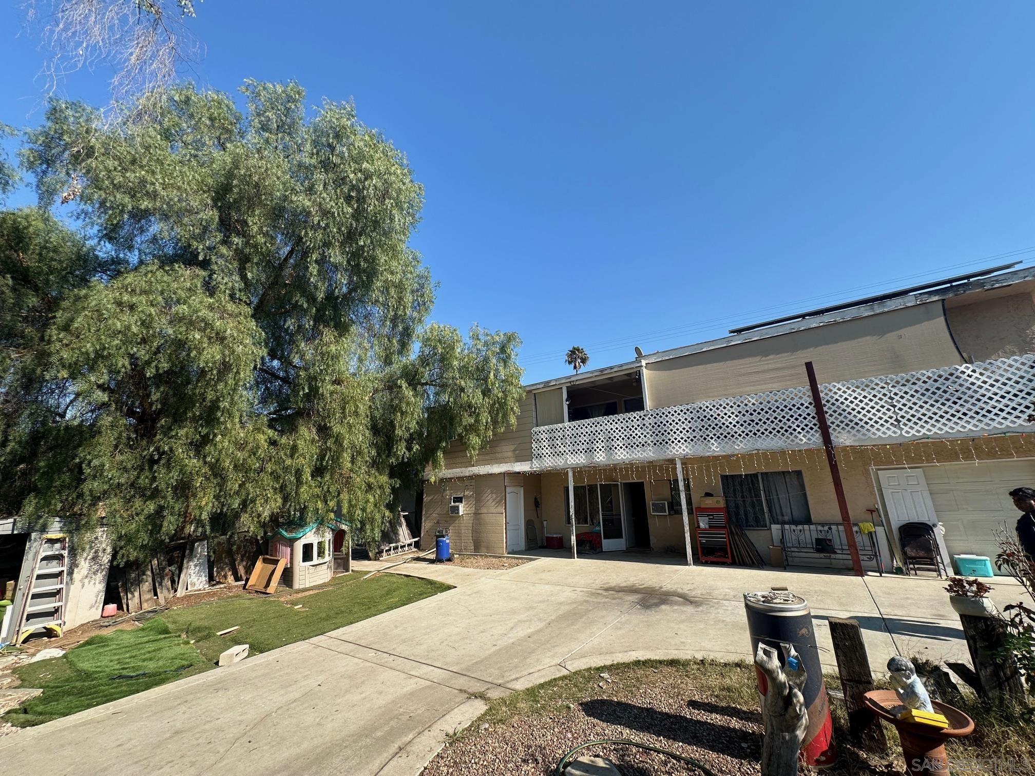 223 S Stagecoach Lane
