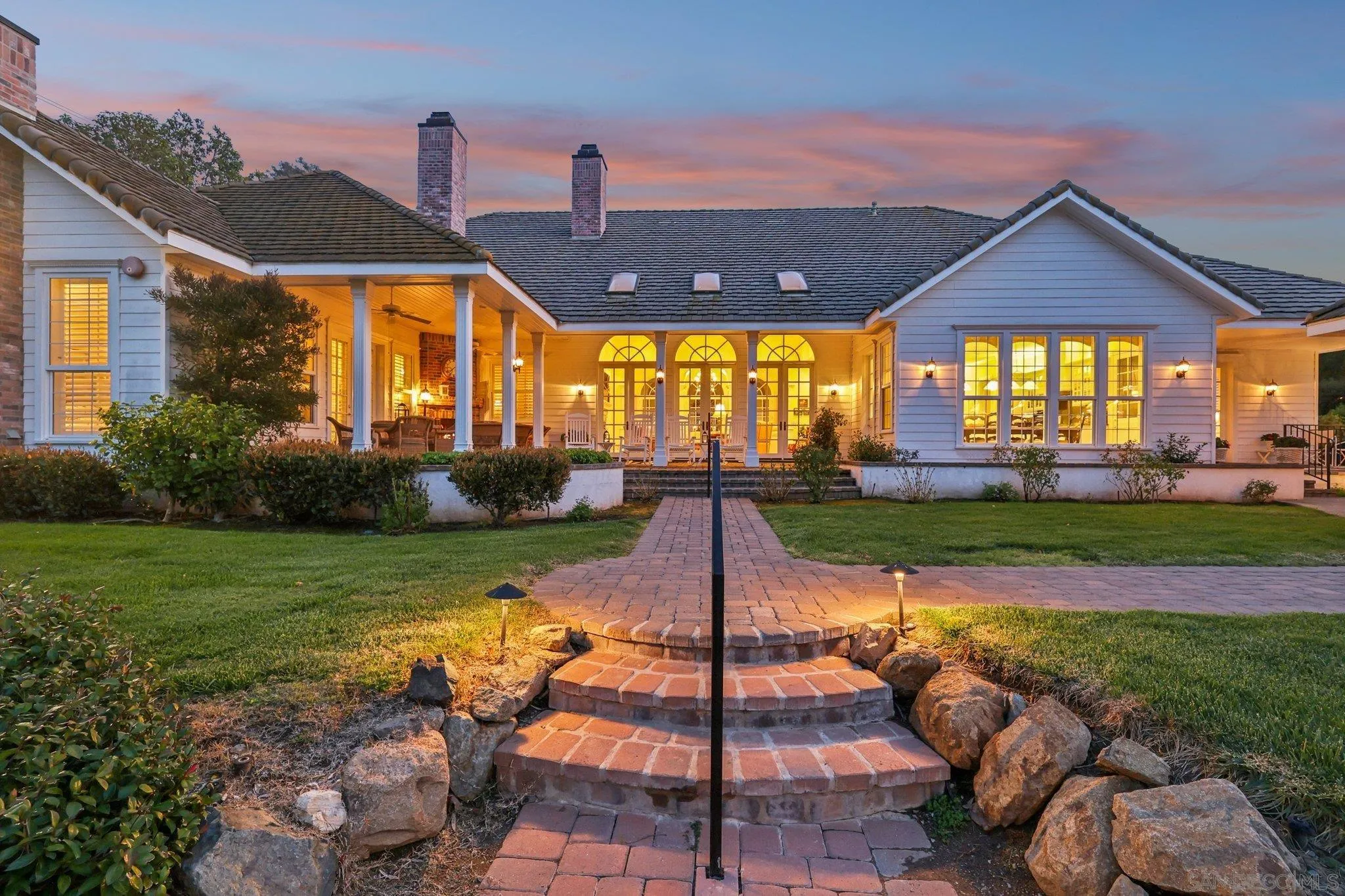 Poway, California 92064, United States, 7 Bedrooms Bedrooms, ,7 BathroomsBathrooms,Residential,Active,86160