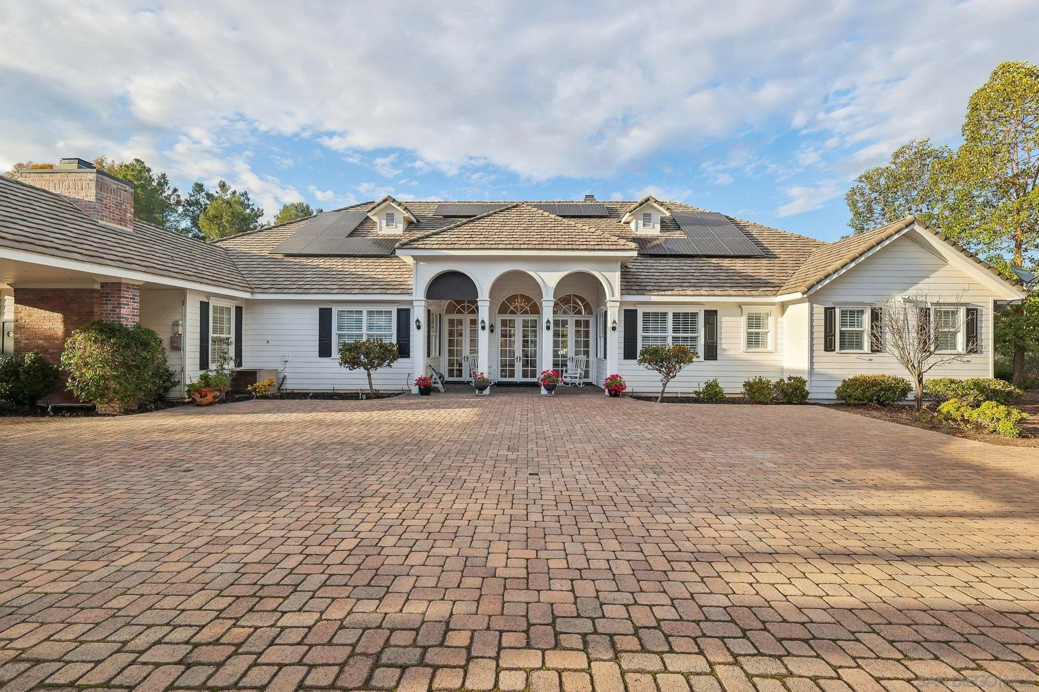 Poway, California 92064, United States, 7 Bedrooms Bedrooms, ,7 BathroomsBathrooms,Residential,Active,86160