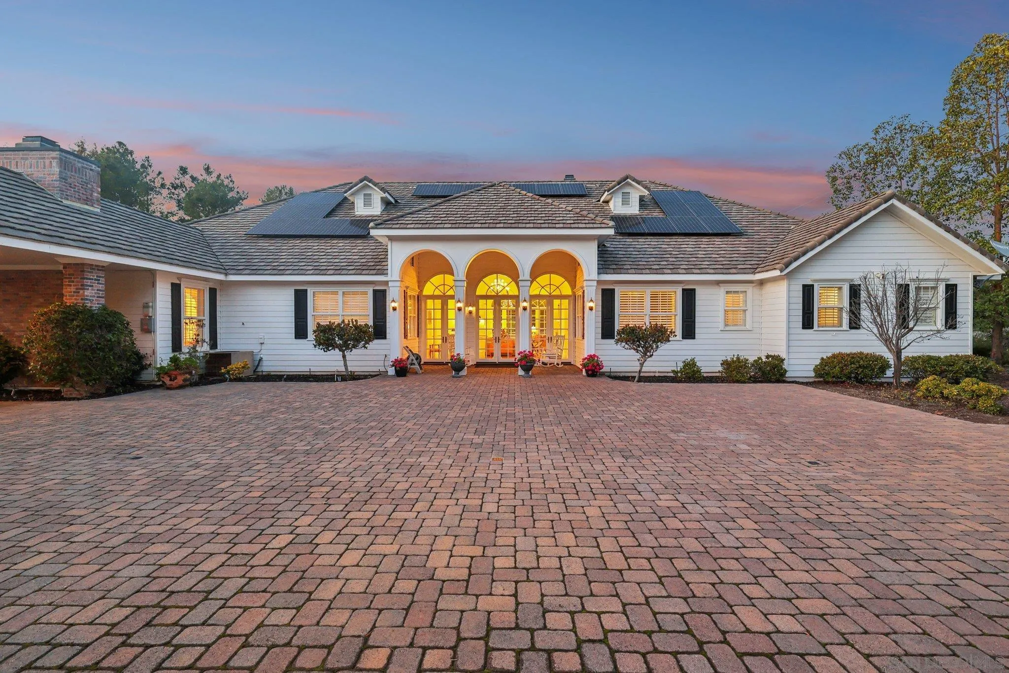 Poway, California 92064, United States, 7 Bedrooms Bedrooms, ,7 BathroomsBathrooms,Residential,Active,86160
