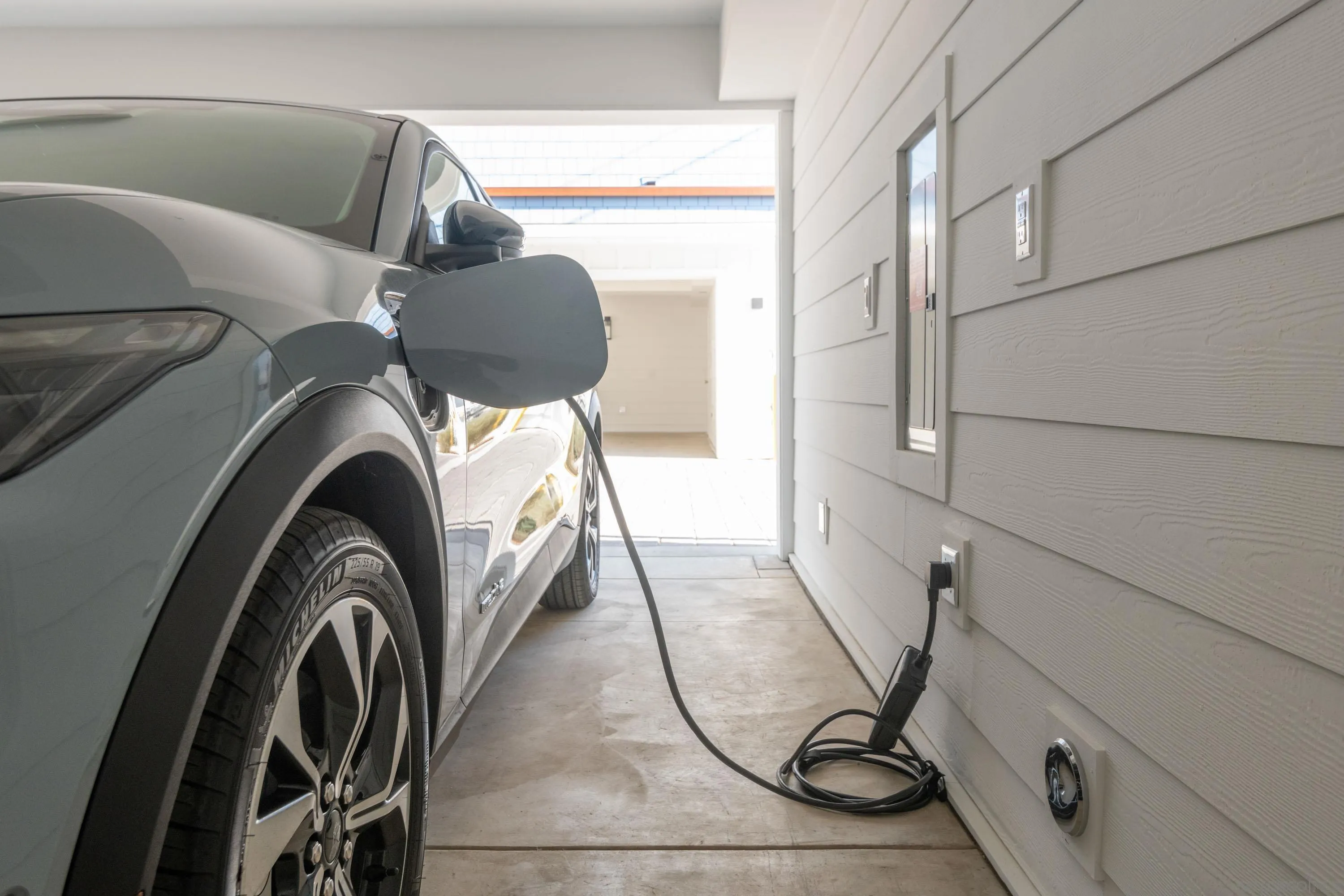 Coronado, California 92118, United States, 3 Bedrooms Bedrooms, ,4 BathroomsBathrooms,Residential,Active,159337