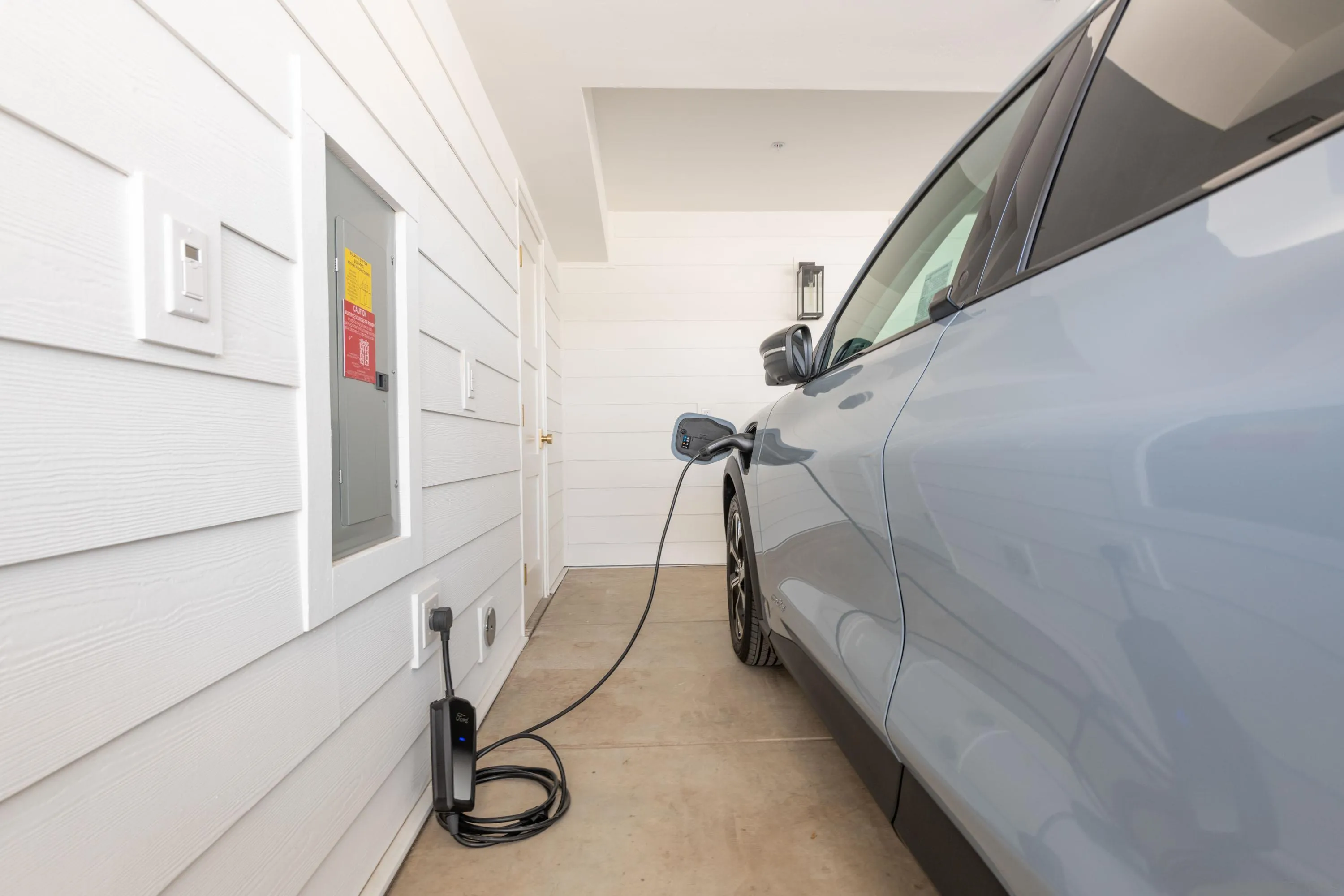 Coronado, California 92118, United States, 3 Bedrooms Bedrooms, ,4 BathroomsBathrooms,Residential,Active,159337