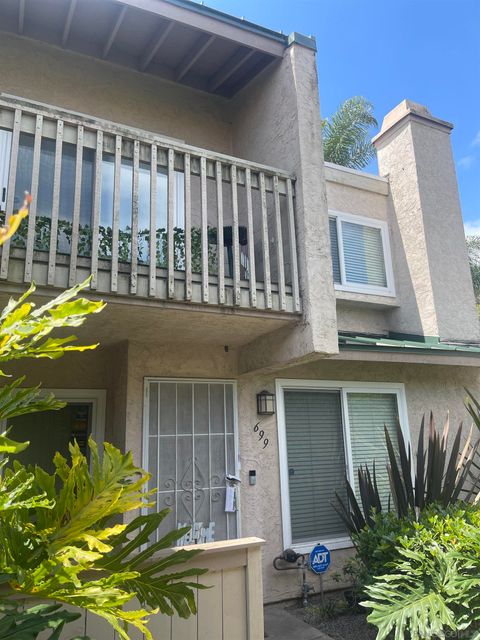 699  Ascot Dr Vista CA 92083