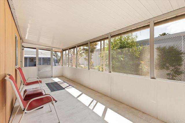 211 N Citrus