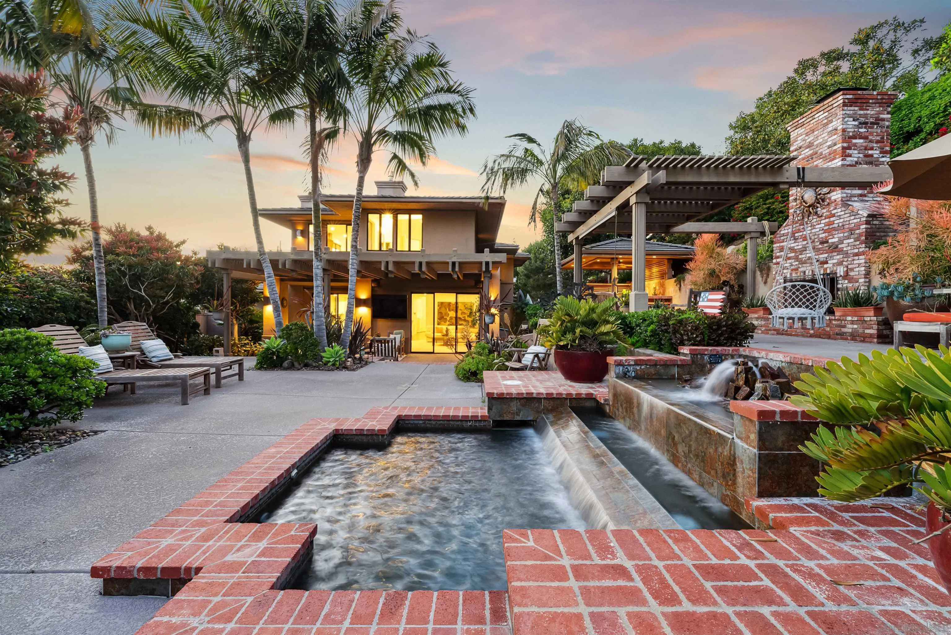 La Jolla, California 92037, United States, 4 Bedrooms Bedrooms, ,4 BathroomsBathrooms,Residential,Active,109855