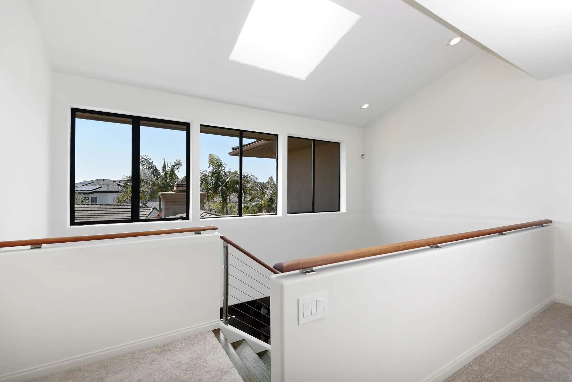 La Jolla, California 92037, United States, 4 Bedrooms Bedrooms, ,4 BathroomsBathrooms,Residential,Active,109855