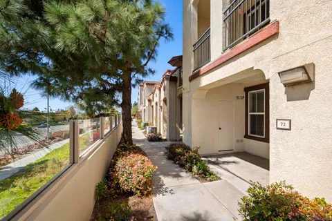 1338 Caminito Fabrizio Unit 72, Chula Vista, CA 91915 - #: 250021505