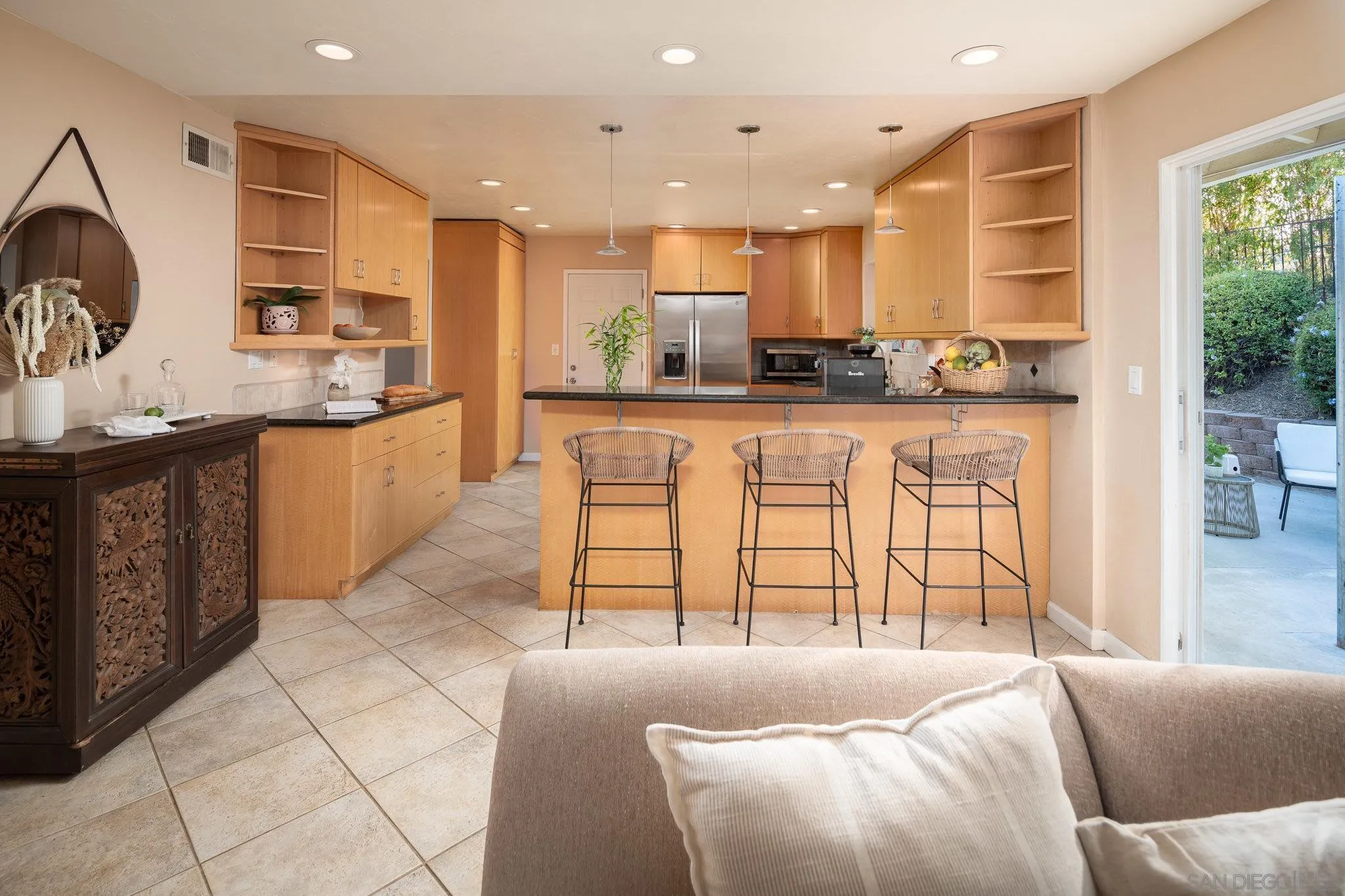 Poway, California 92064, United States, 4 Bedrooms Bedrooms, ,3 BathroomsBathrooms,Residential,Active,43492