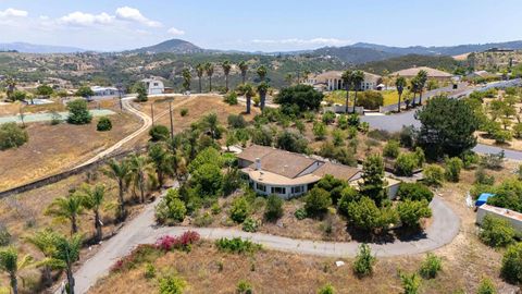 10171  CIRCLE R DRIVE VALLEY CENTER CA 92082