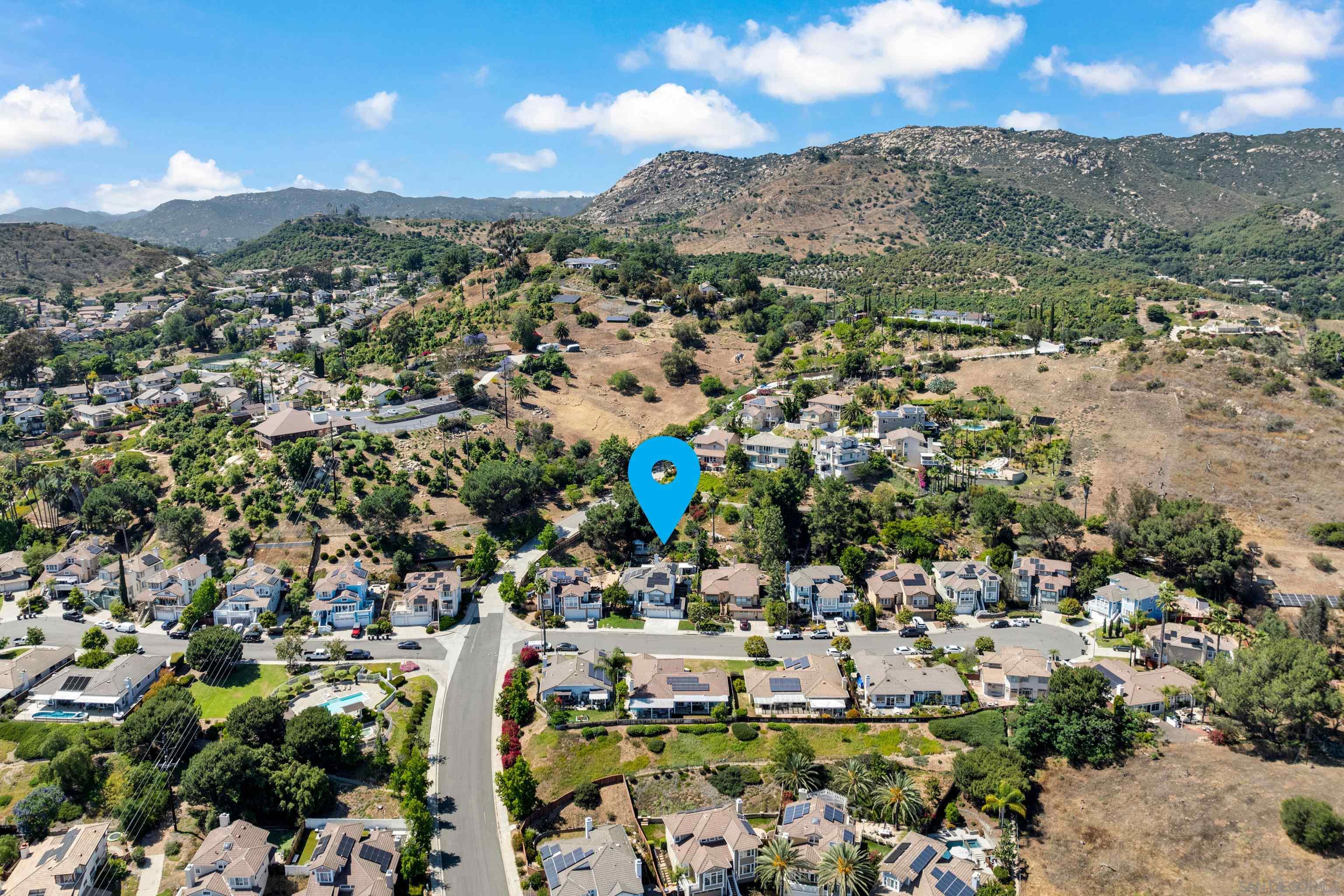 2106 Laura Dr