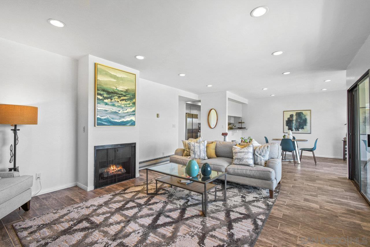 2348  La Costa Ave  313