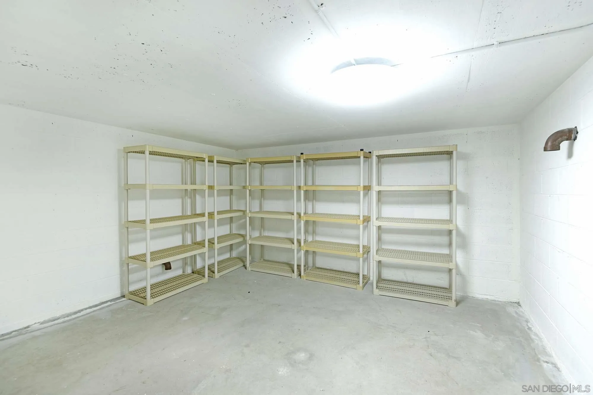 San Diego, California 92109, United States, 4 Bedrooms Bedrooms, ,4 BathroomsBathrooms,Residential,Pending,86720