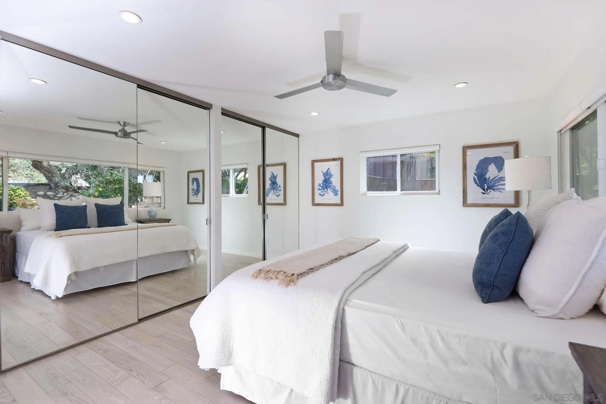 San Diego, California 92109, United States, 4 Bedrooms Bedrooms, ,4 BathroomsBathrooms,Residential,Pending,86720