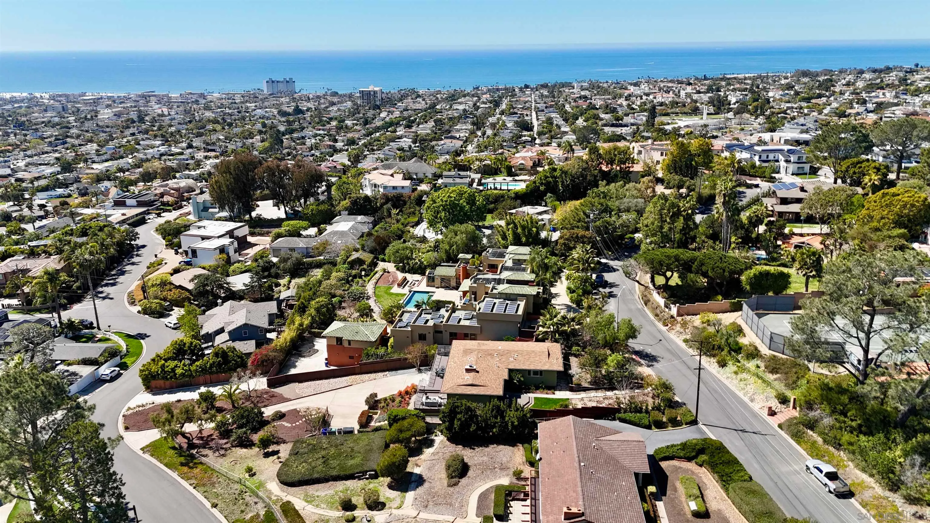 San Diego, California 92109, United States, 4 Bedrooms Bedrooms, ,4 BathroomsBathrooms,Residential,Pending,86720