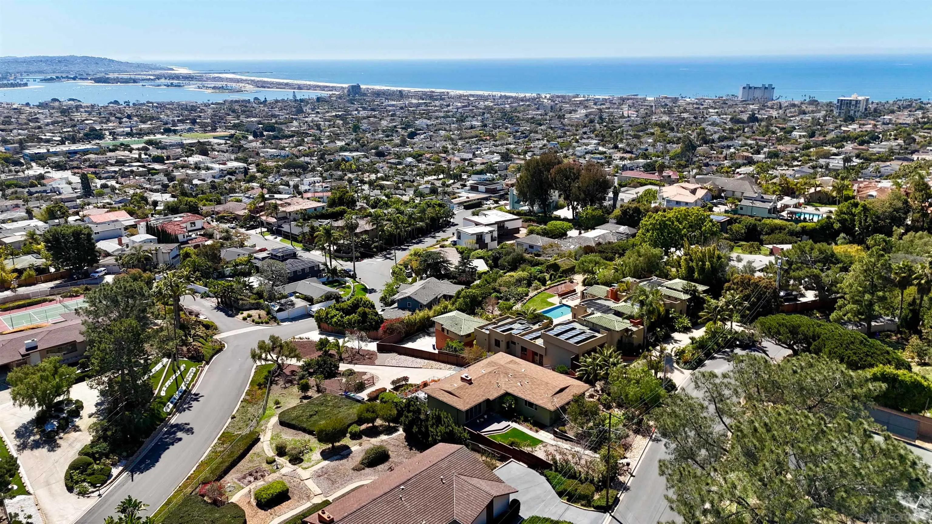 San Diego, California 92109, United States, 4 Bedrooms Bedrooms, ,4 BathroomsBathrooms,Residential,Pending,86720