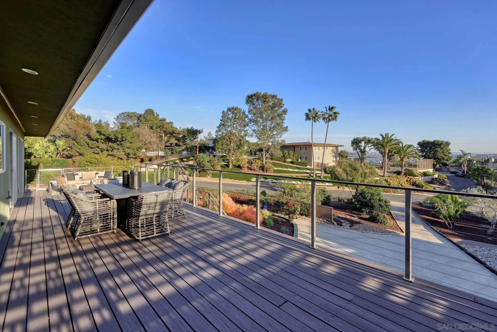 San Diego, California 92109, United States, 4 Bedrooms Bedrooms, ,4 BathroomsBathrooms,Residential,Pending,86720