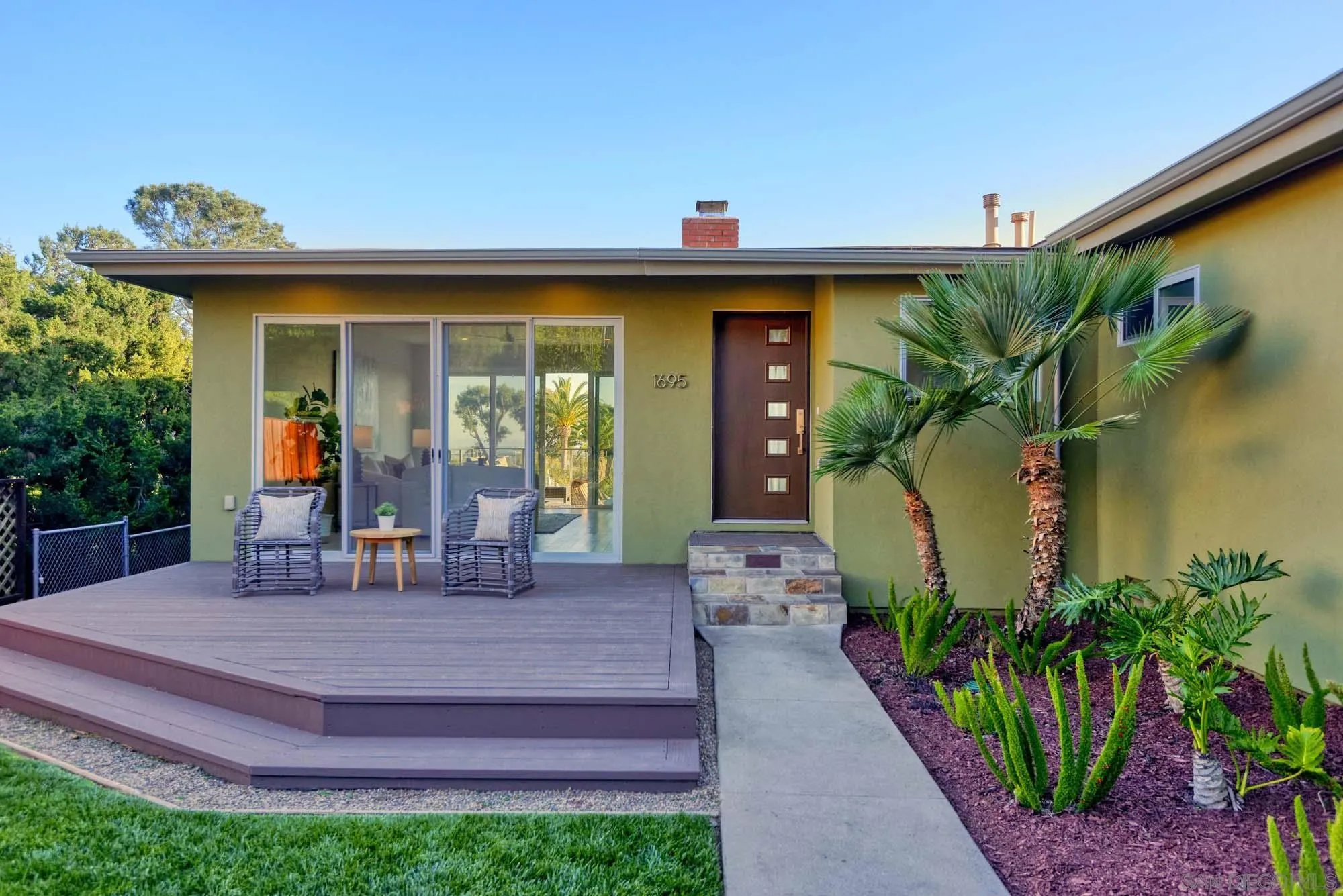 San Diego, California 92109, United States, 4 Bedrooms Bedrooms, ,4 BathroomsBathrooms,Residential,Pending,86720