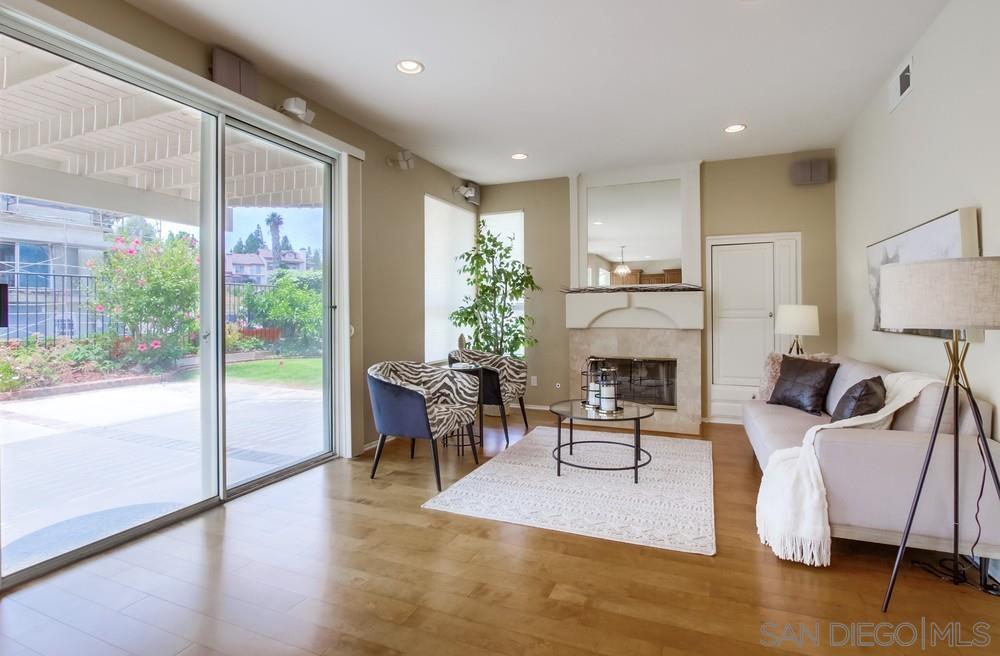 12158 Ferncrest Pl
