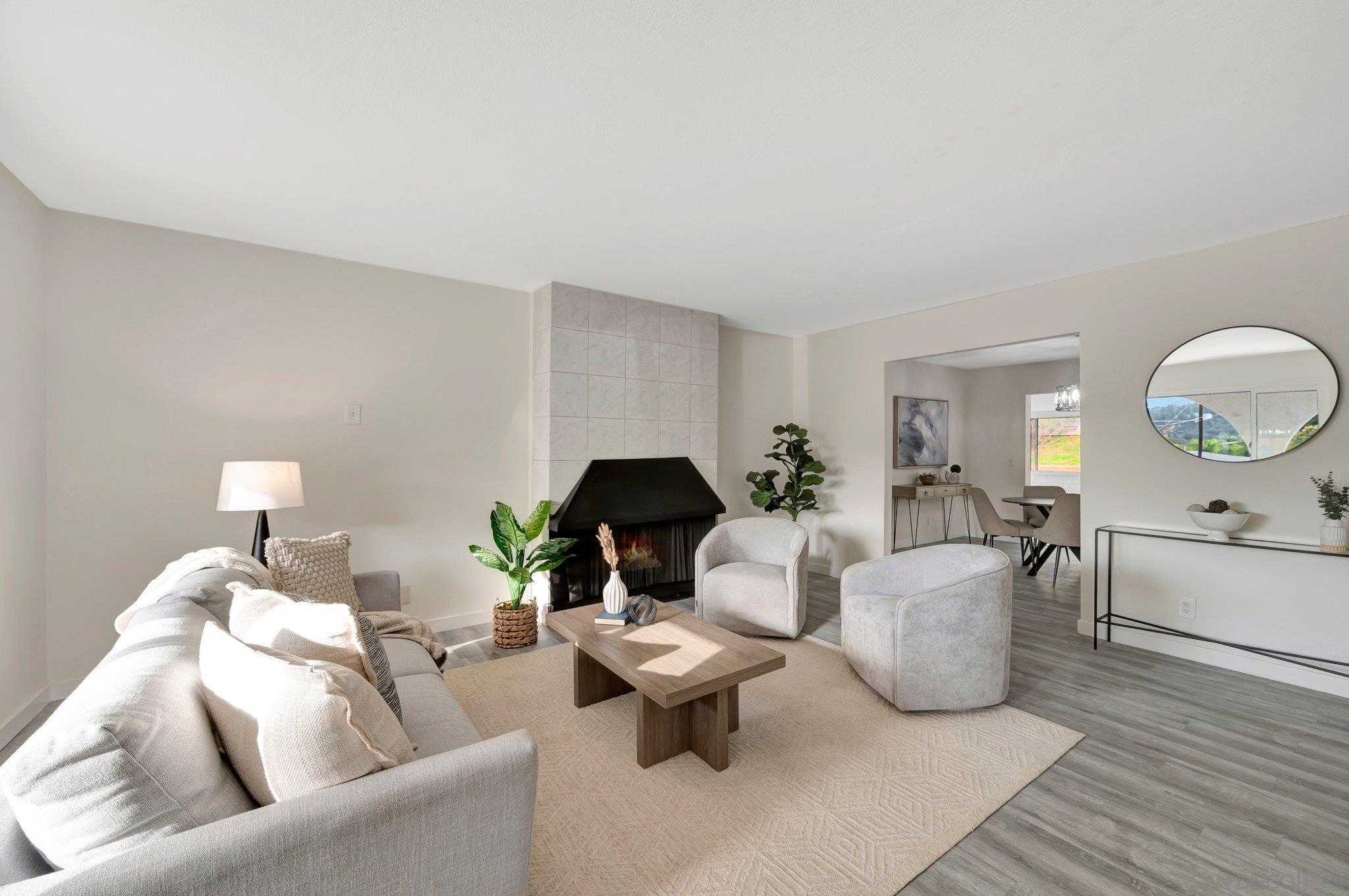 3943 Nereis Dr