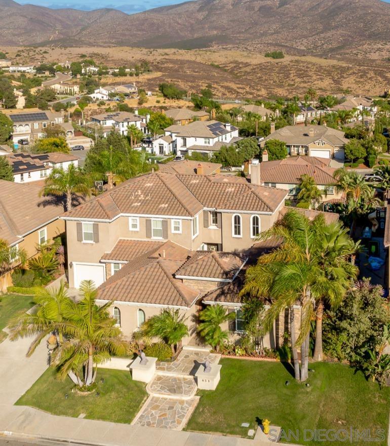 653 Coastal Hills Dr